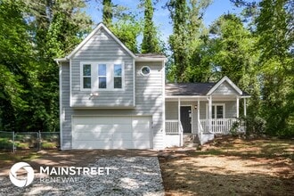 Building Photo - 733 Emerald Forest Cir SW