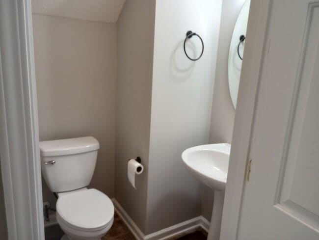 Building Photo - 108 Lacombe Ct