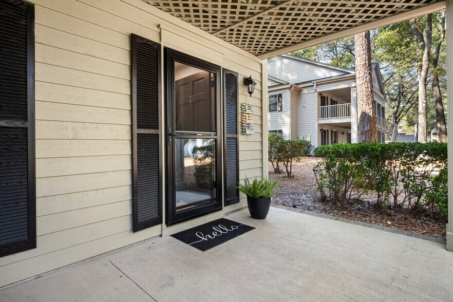 Building Photo - 141 Weehawka Way