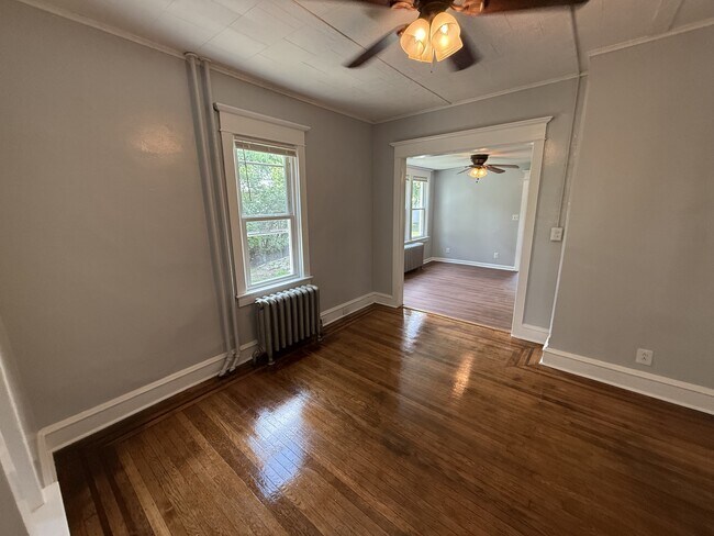 Building Photo - 302 Horace Ave
