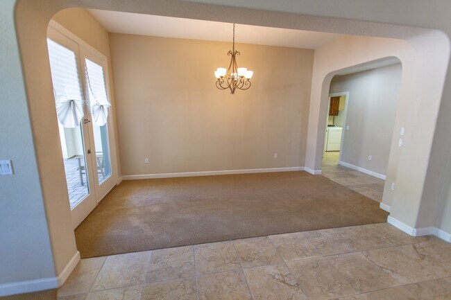 Building Photo - 4700 S Fulton Ranch Blvd