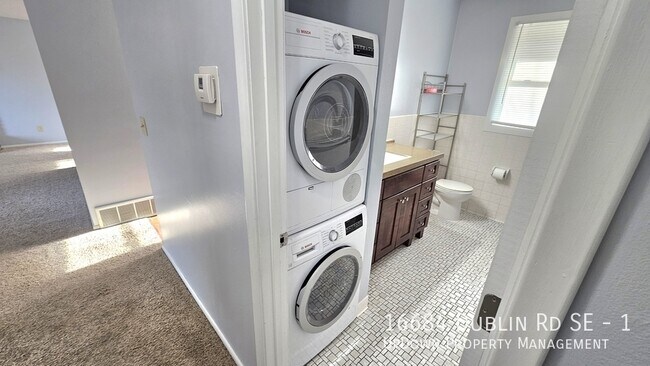 Building Photo - 16684 Dublin Rd SE