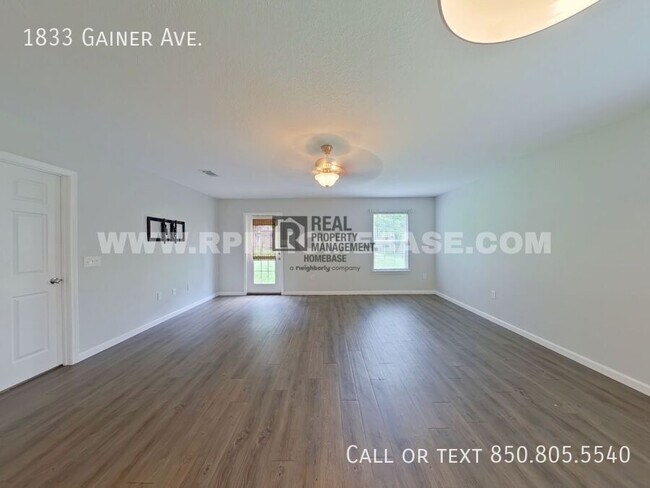 Building Photo - 1833 Gainer Ave