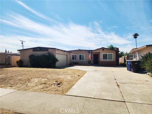 Primary Photo - 1350 E Hawthorne St