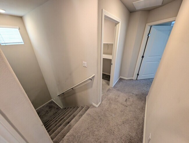 Building Photo - 3752 Andorian Ave