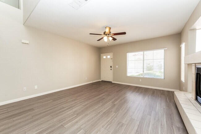 Building Photo - 3337 Epson St