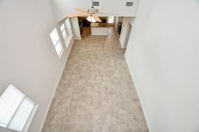 Building Photo - 7542 Coral Ter Dr