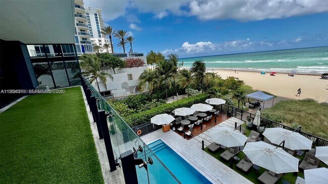 Building Photo - 17141 Collins Ave