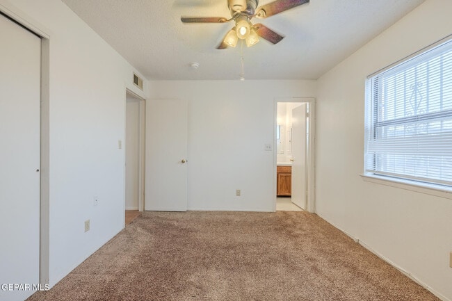 Building Photo - 10724 Onyxstone St