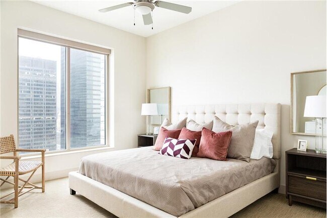 Building Photo - 1401 McKinney St