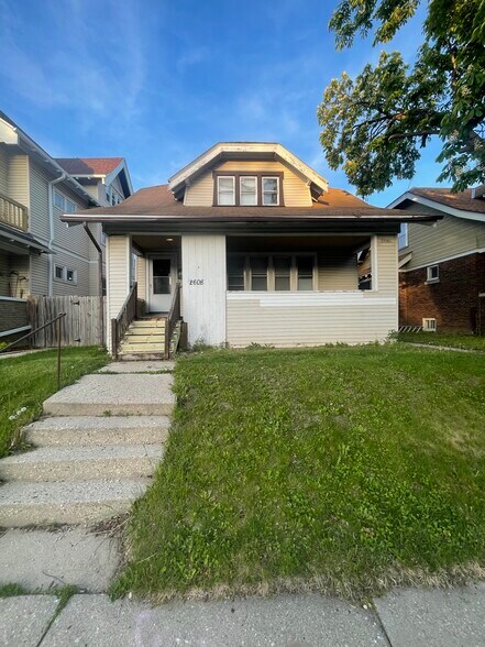 Building Photo - 2608 N 40th St