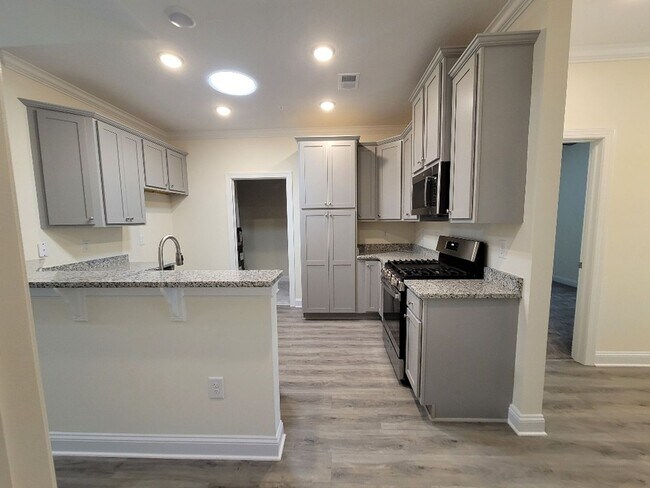 Building Photo - Long Term Rental in Cypress Grove - Murrells Inlet, SC