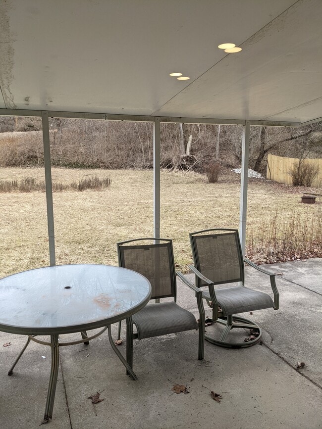 Building Photo - 1321 Wright Cir