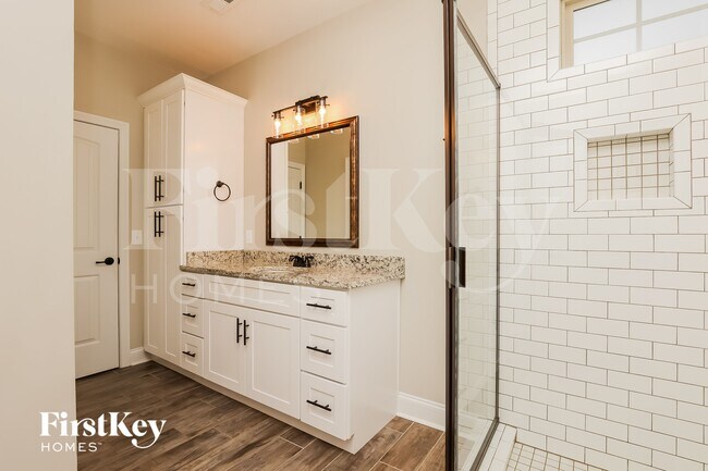 Building Photo - 784 Jersey Dr