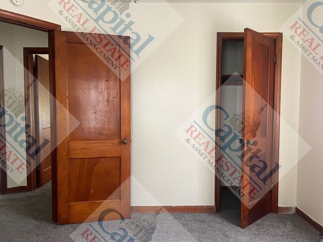 Building Photo - Take the Key!!!