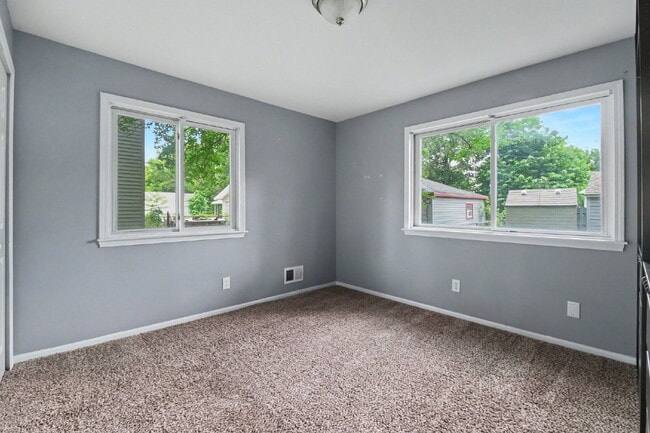 Building Photo - Gorgeous 3-Bedroom Redford Home – Available Now!