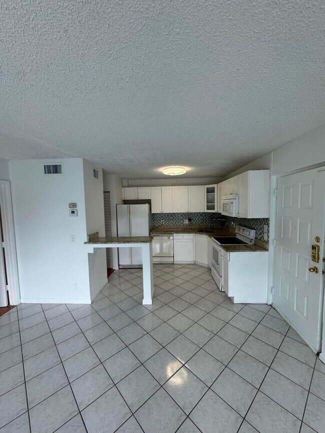 Building Photo - 603 Sea Pine Way