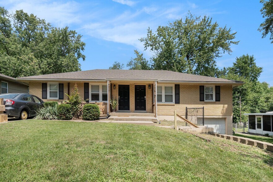 Building Photo - 9014 Bayless Rd