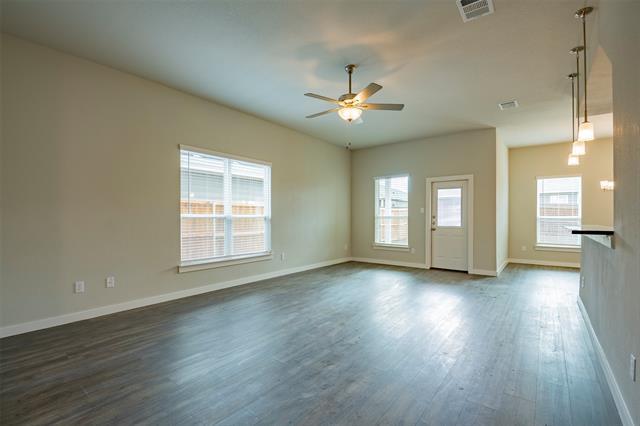 Building Photo - 644 Wheatfield Dr