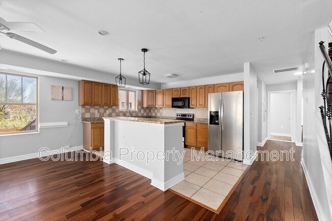 Building Photo - 1829 Providence St NE