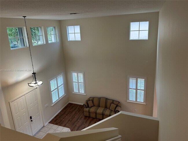 Building Photo - 3844 Falcon Ridge Cir