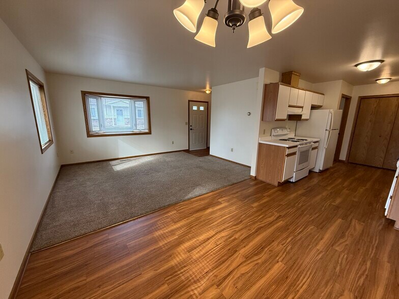 Building Photo - 1212 Glenn Pl