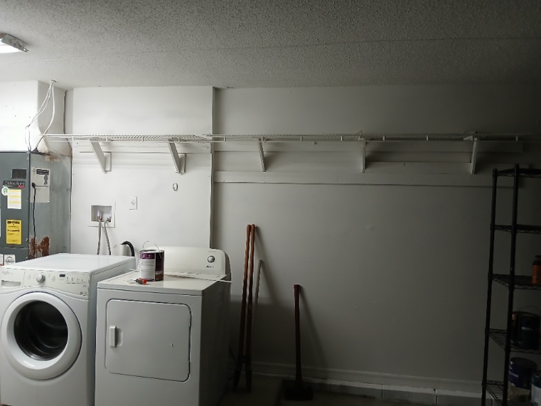 Building Photo - 4816 Miranda Cir