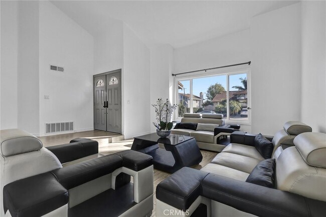 Building Photo - 28661 Charreadas