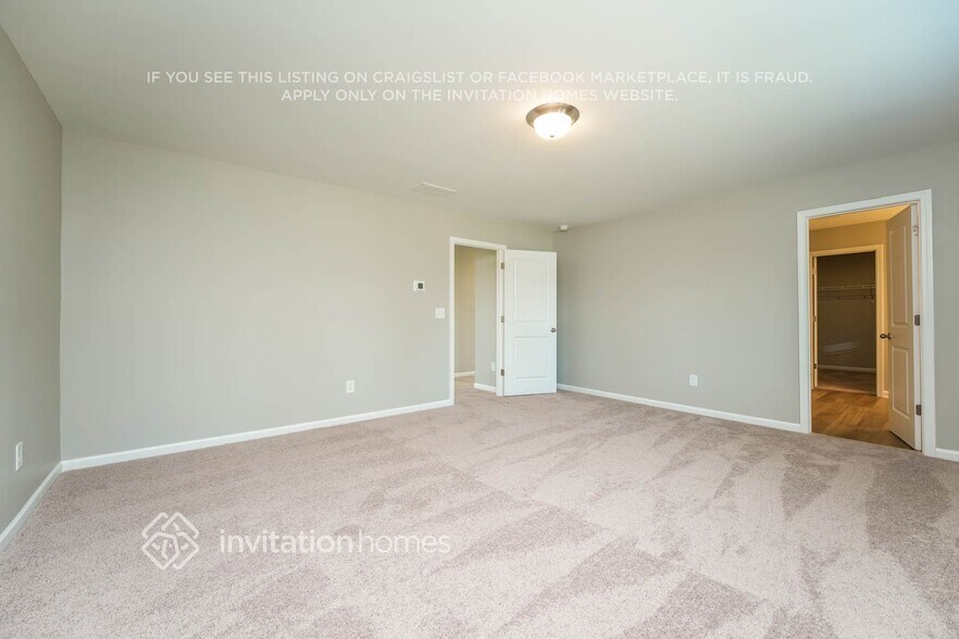 Building Photo - 2088 Boxwood Cir