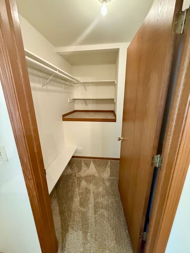 Building Photo - 149913-149913 Wineberry Ln