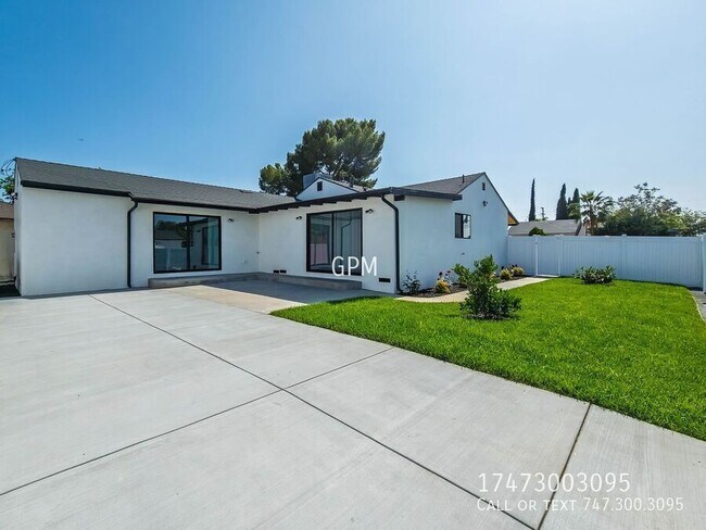 Building Photo - 6454 Gentry Ave