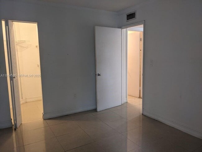 Building Photo - 7125 NW 186th St