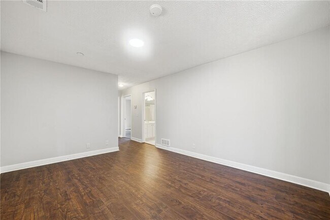 Building Photo - 3890 Steve Tate Hwy