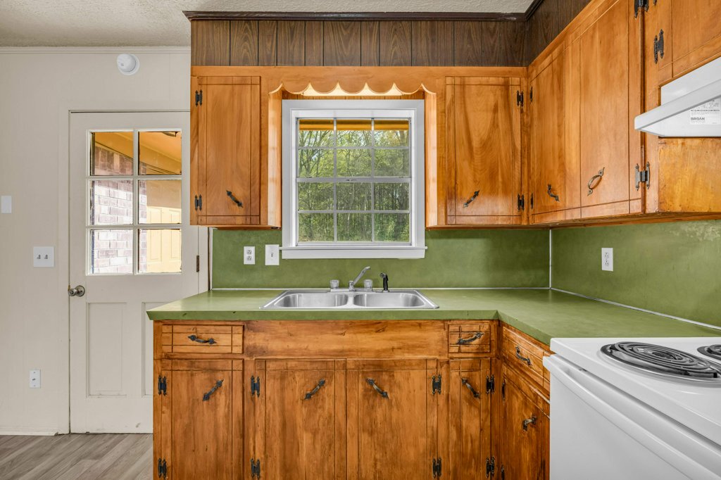 Building Photo - 128 Wyman Dr