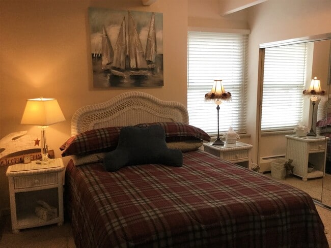 Building Photo - Summer Seasonal Rental- Anchorage East 11