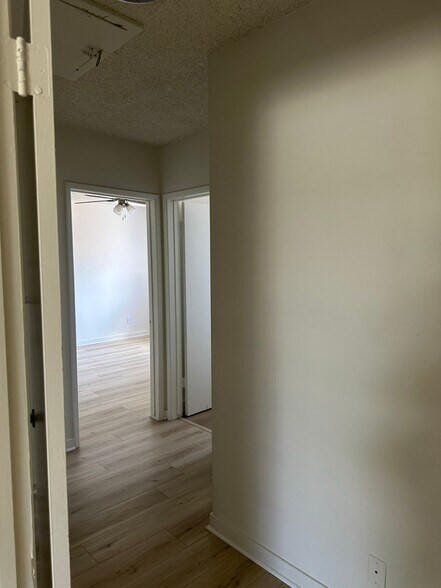 Building Photo - 8016 Owensmouth Ave
