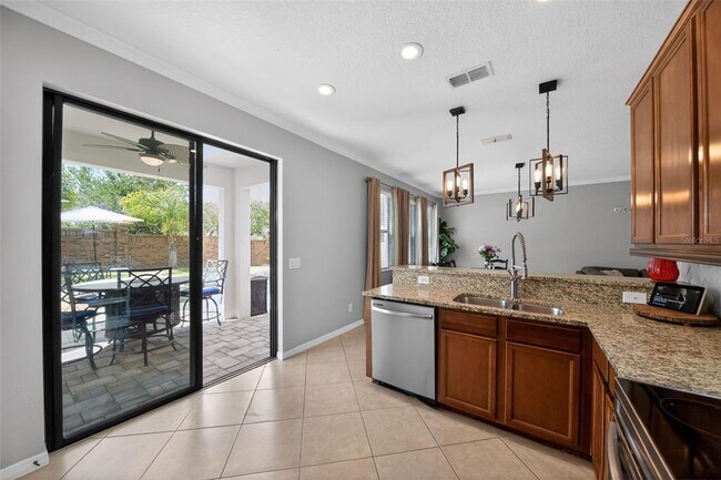 Building Photo - 1973 Fishtail Fern Way