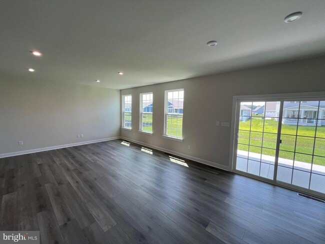 Building Photo - 31449 Crossly Dr