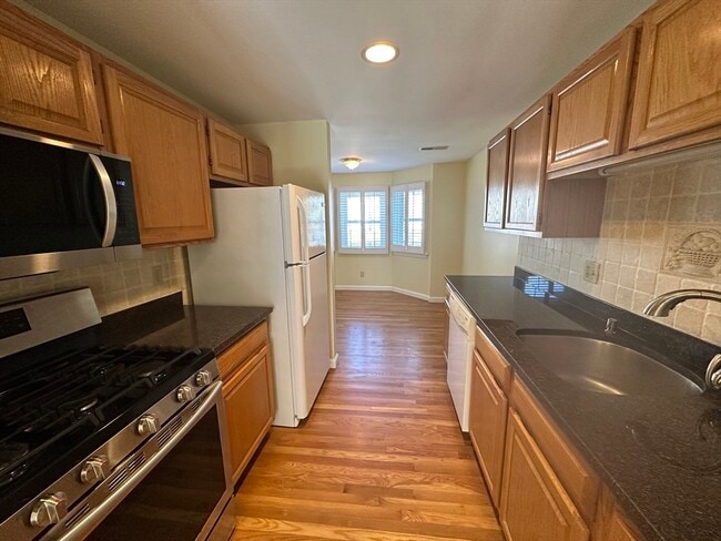 Building Photo - 40 Tisdale Dr