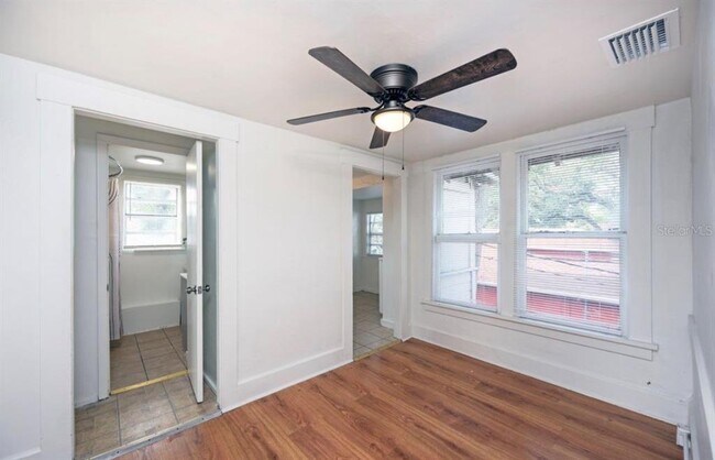 Building Photo - 1701 14th St S