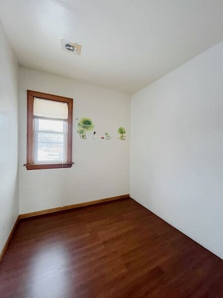 Building Photo - 2724 W Pope John Paul II Dr