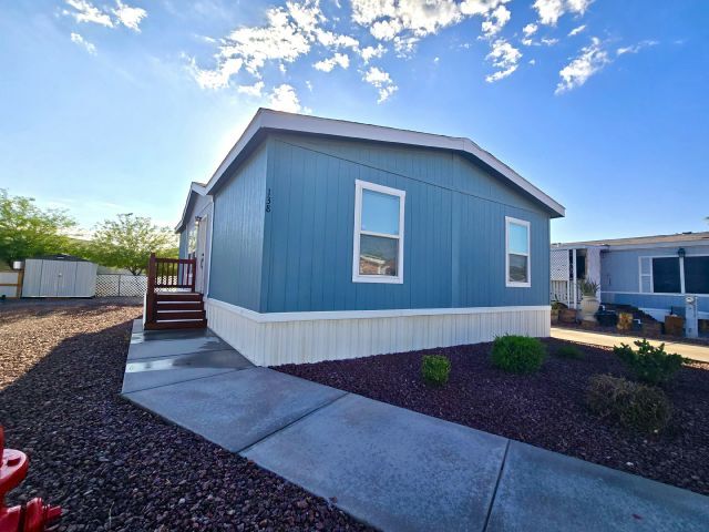 Building Photo - 4650 E Carey Ave