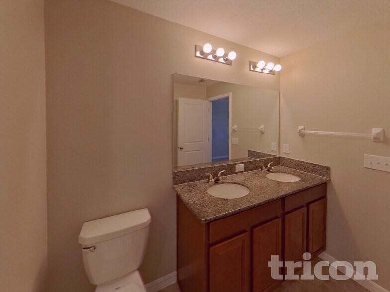 Building Photo - 1616 Broad Winged Hawk Dr