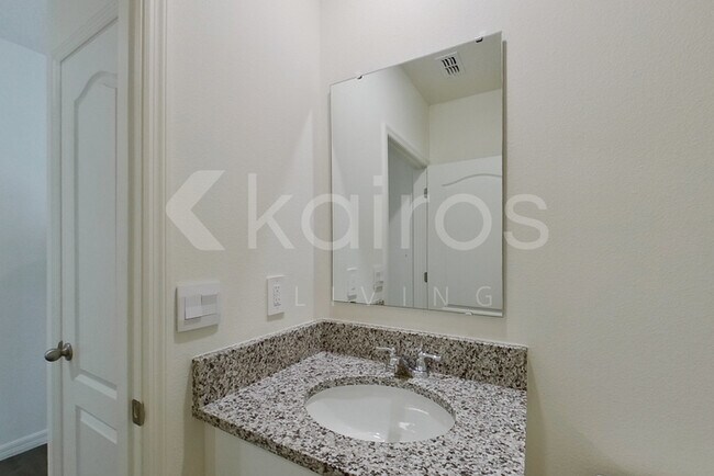 Building Photo - 32021 Katelin Cir