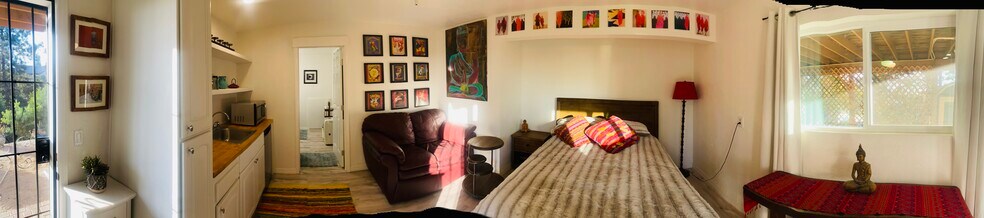 Building Photo - 1038 Marbo Ter