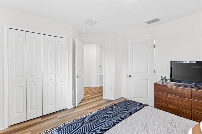 Building Photo - 10718 Ironwood Tree Wy