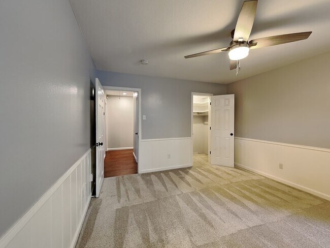 Building Photo - 3171 Timberview Rd