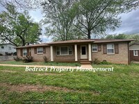 Building Photo - 11322 Chicamauga Trail SE