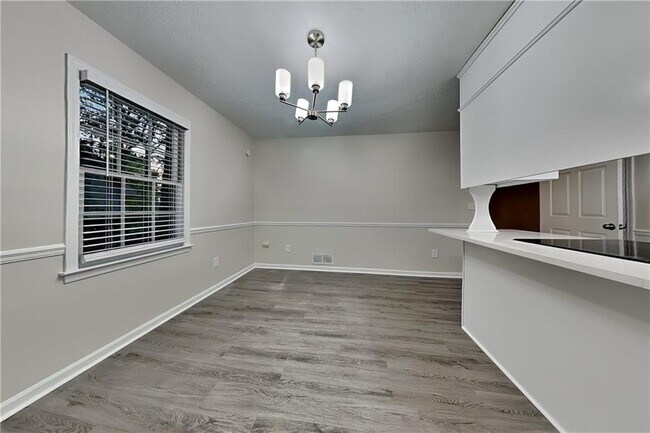 Building Photo - 2210 Grayfield Dr