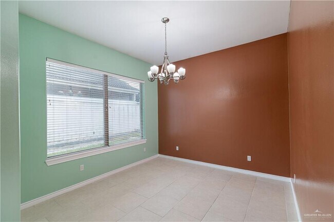 Building Photo - 20 W Rhin Dr